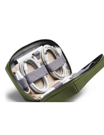 Bellroy Tech Kit – Tech Pouch for Daily Accessories