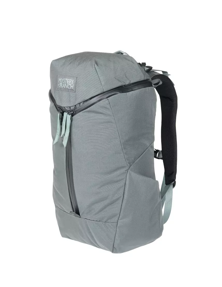Catalyst 22 – Practical and Spacious Backpack
