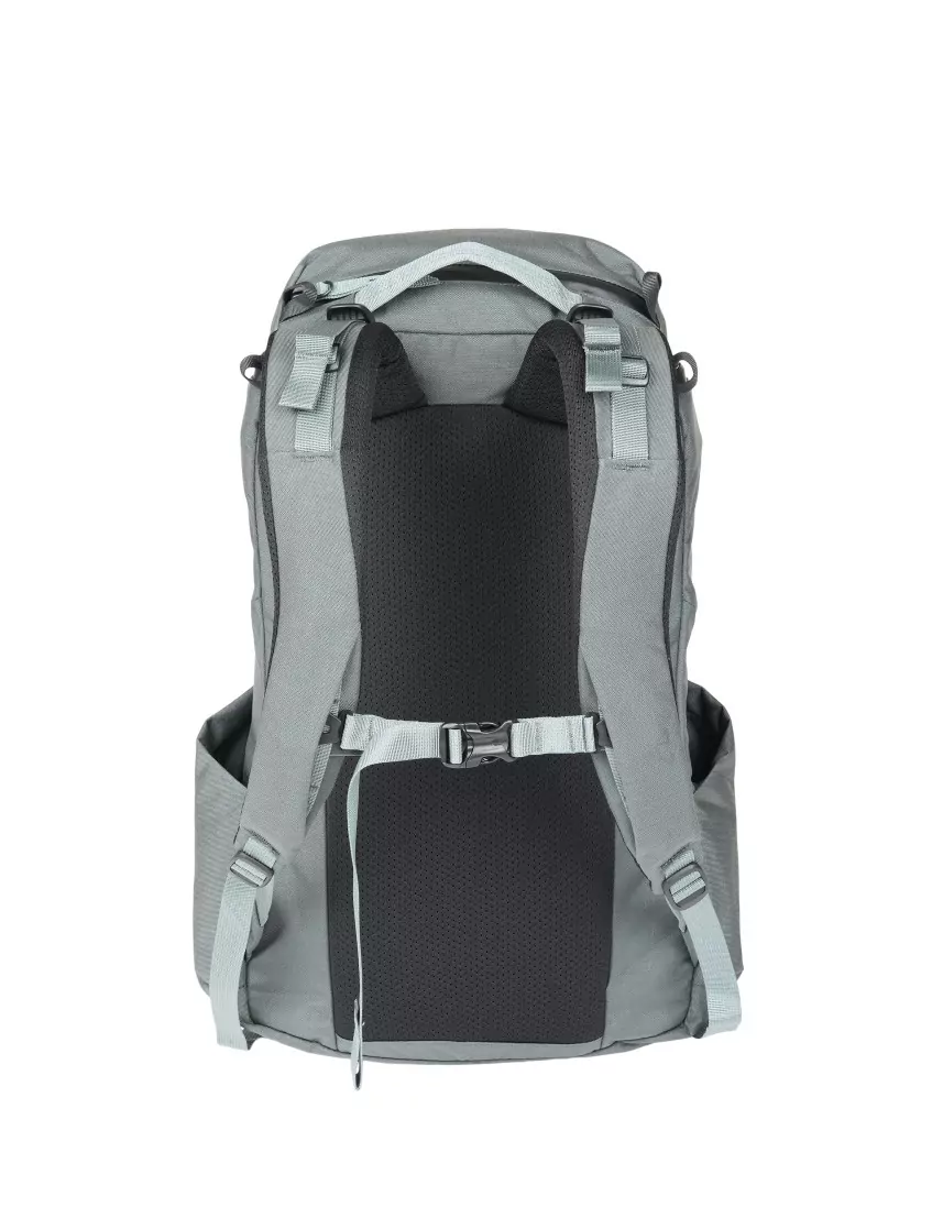 Catalyst 22 – Practical and Spacious Backpack