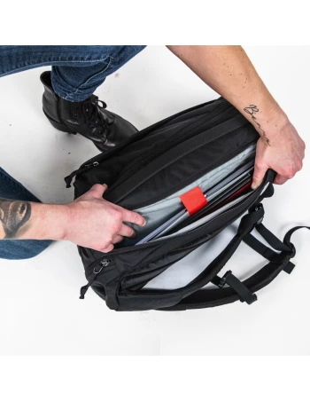 Civic Panel Loader 16L