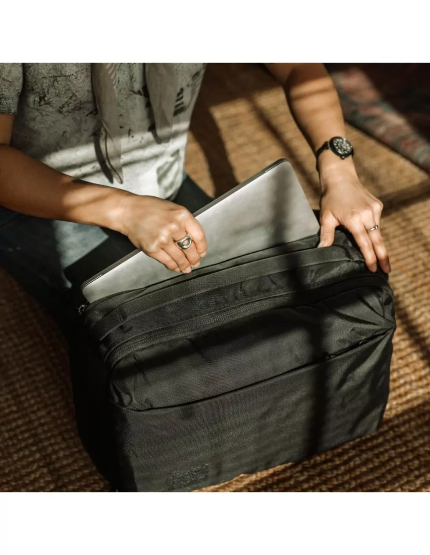 Civic Panel Loader 16L