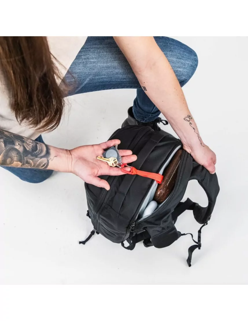 Civic Panel Loader 16L