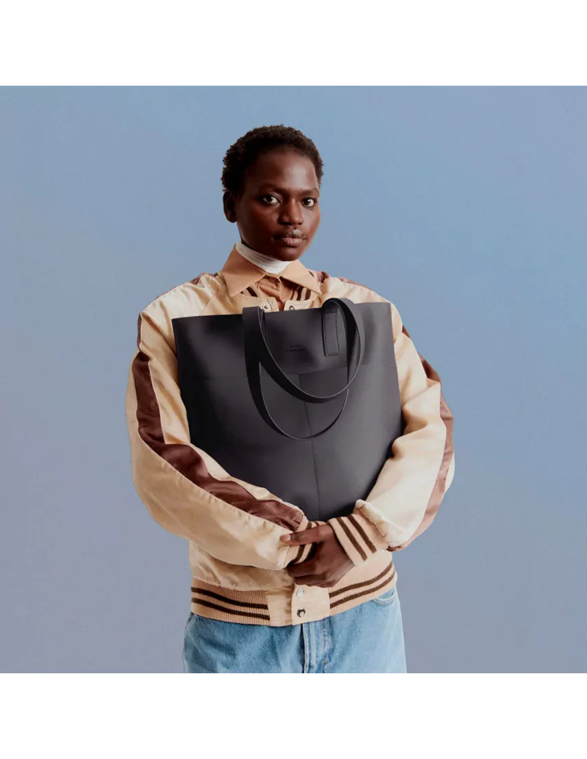 Noah Lotus Infinity Black