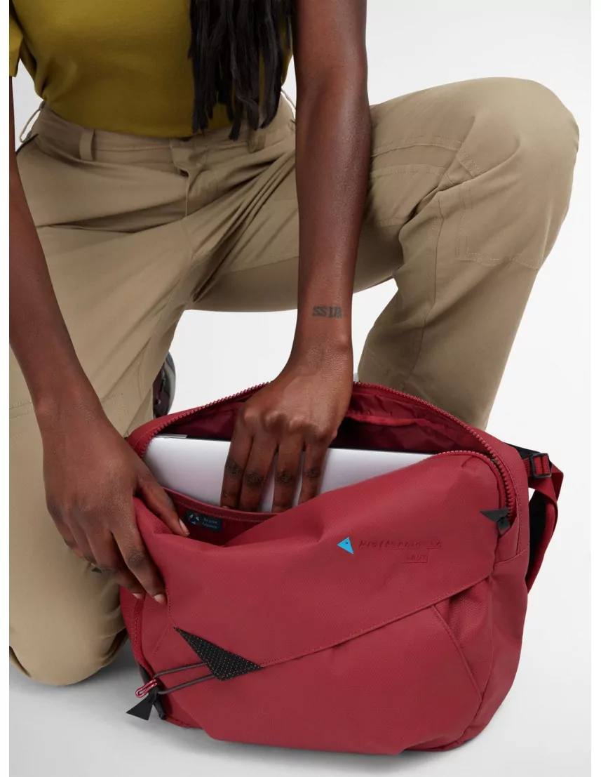 Klättermusen Gaut 8L Messenger Bag – Waterproof...