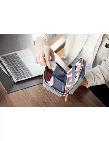 Bellroy Tech Kit – Tech Pouch for Daily Accessories