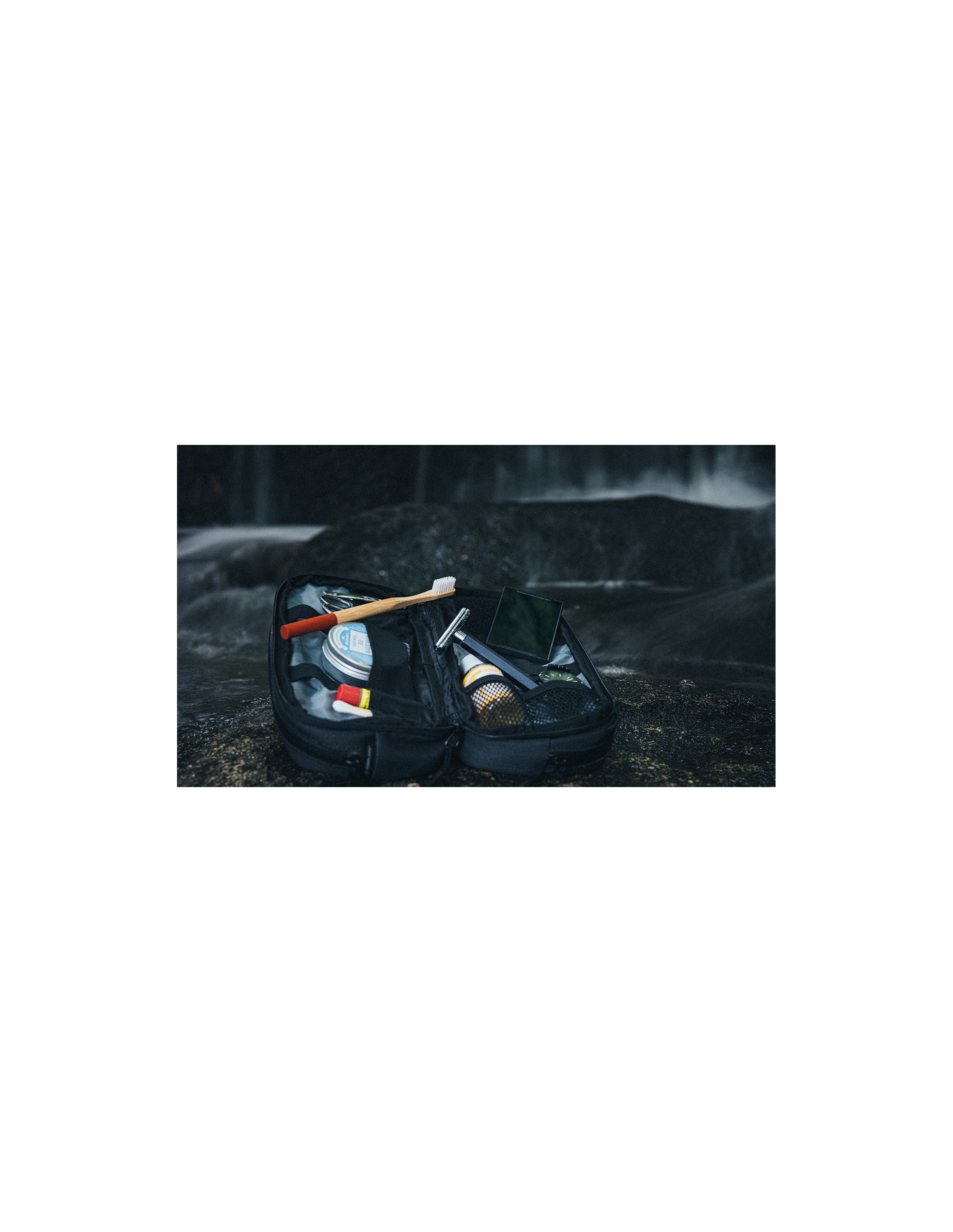 Carry Essentials Dopp Kit V2